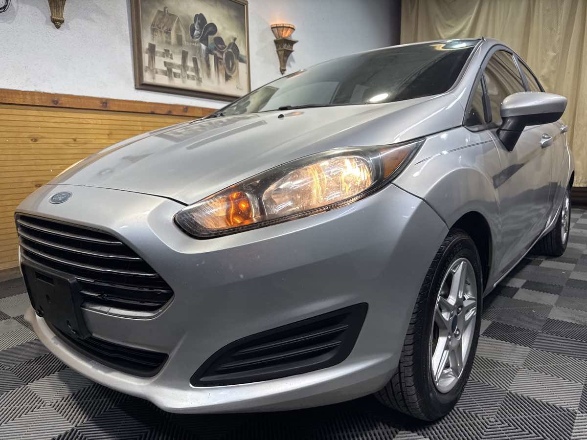 Used 2019 Ford Fiesta SE image 5