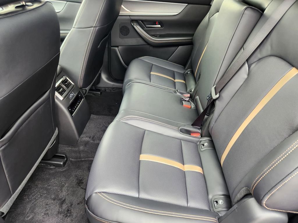 New 2026 MAZDA CX-90 Plug-In Hybrid w/ Premium Plus image 18