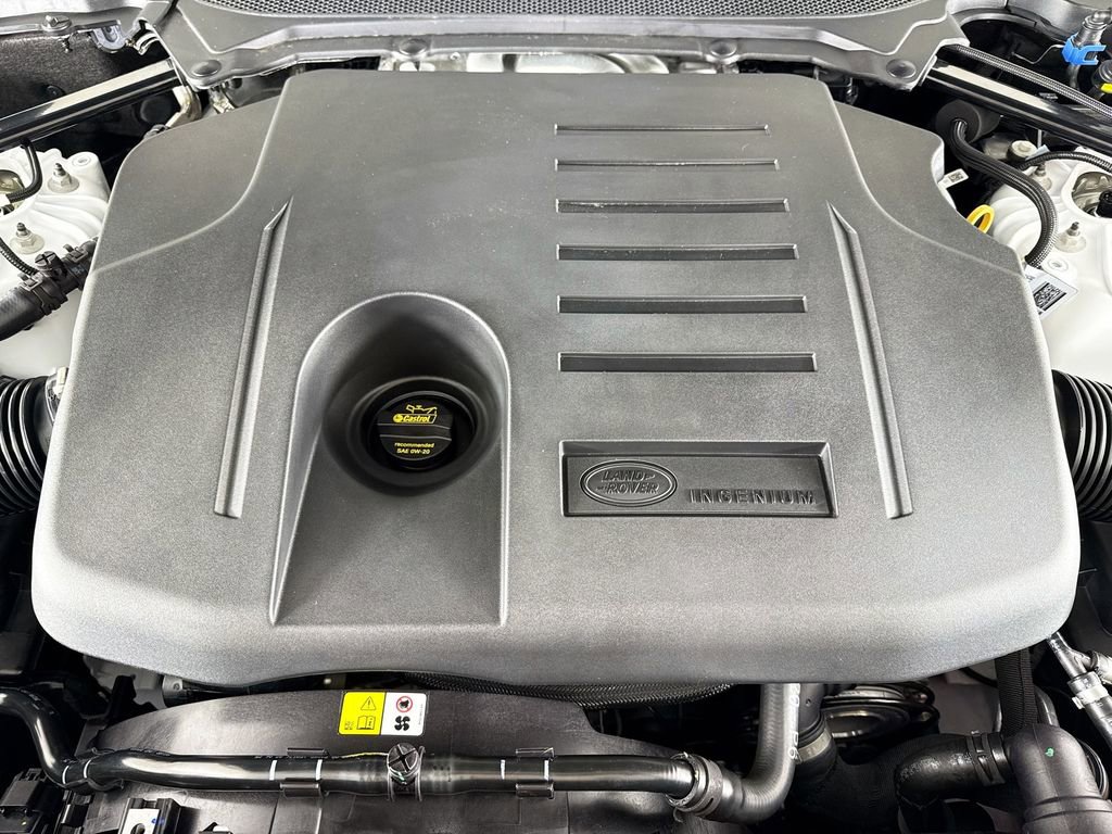 Used 2026 Land Rover Discovery Limited Edition image 26