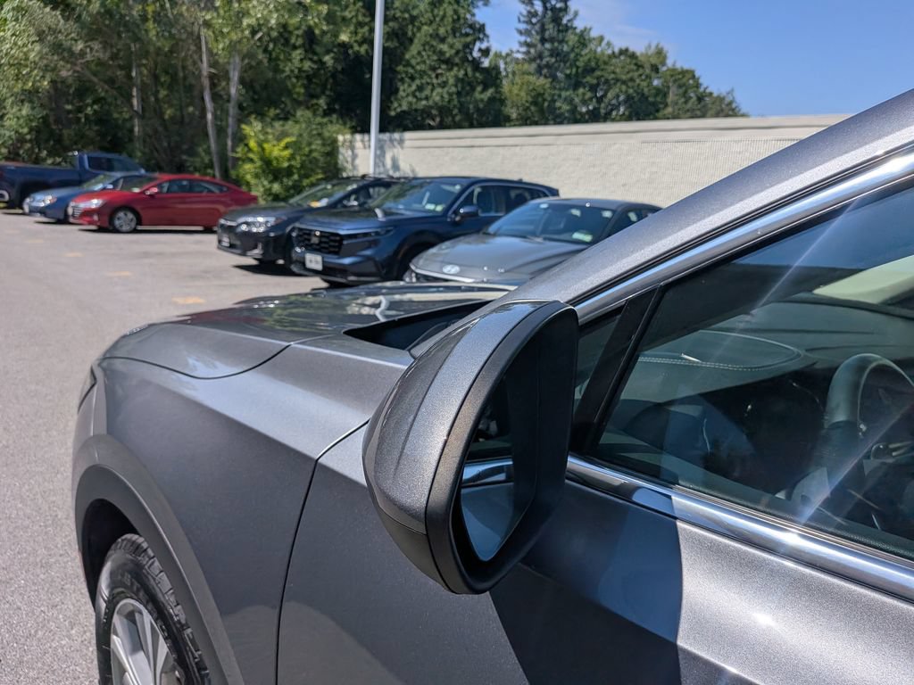 Used 2022 Buick Envision Preferred FWD image 40