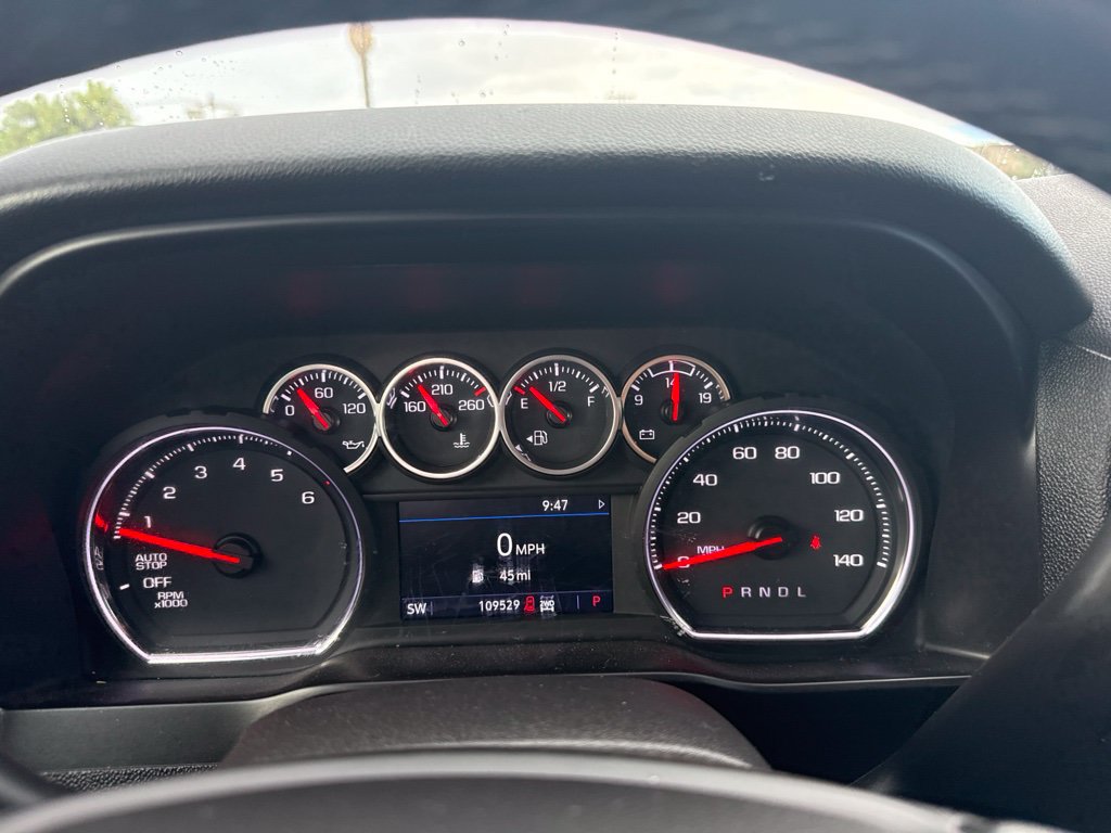 Used 2020 Chevrolet Silverado 1500 LT w/ All-Star Edition AWD/4WD image 17