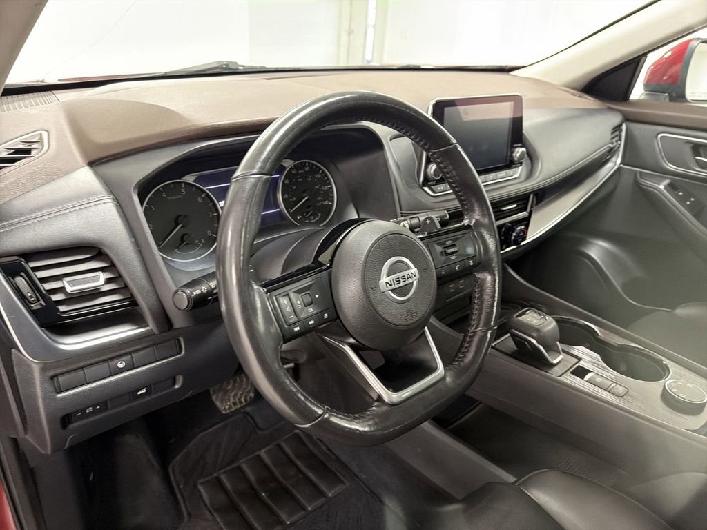 Used 2021 Nissan Rogue SV AWD/4WD image 14