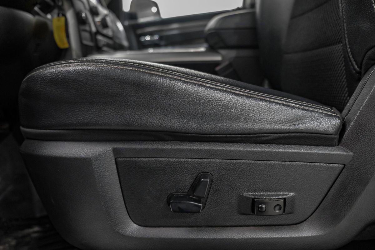 Used 2018 RAM 2500 Big Horn w/ Sport Appearance Group image 31