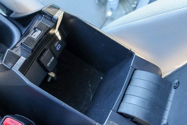 Used 2022 Toyota Corolla LE w/ LE Convenience Package image 18