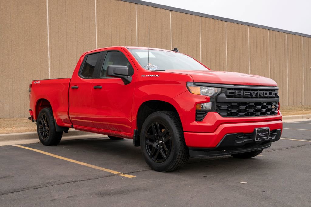 Certified 2023 Chevrolet Silverado 1500 Custom image 2