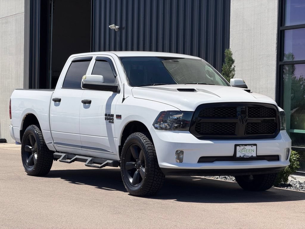 Used 2019 RAM 1500 Express w/ Wheel & Sound Group AWD/4WD image 4
