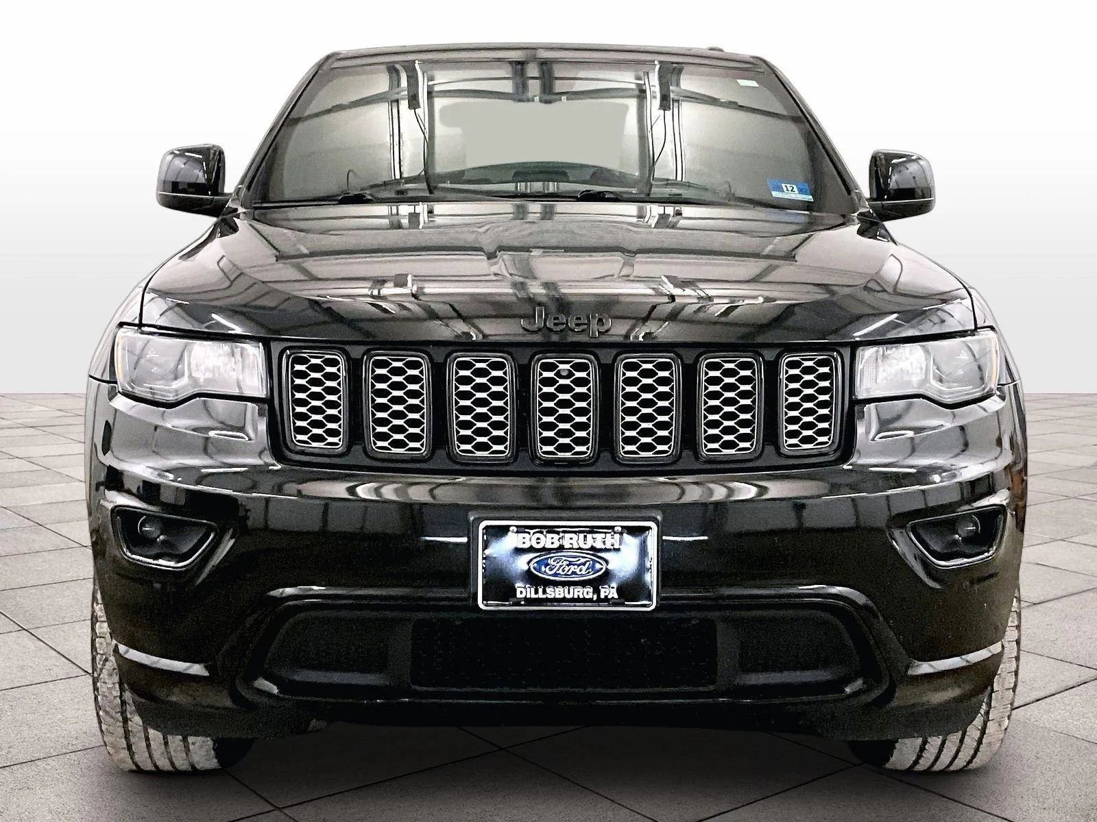 Used 2020 Jeep Grand Cherokee Altitude image 3