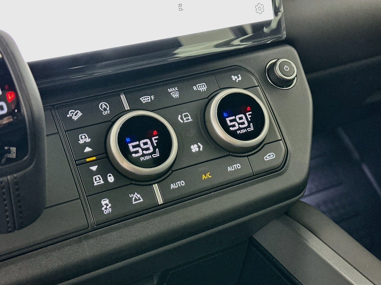 New 2026 Land Rover Defender 110 X-Dynamic SE AWD/4WD image 28