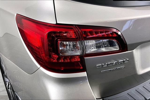 Used 2018 Subaru Outback 2.5i Limited AWD/4WD image 21