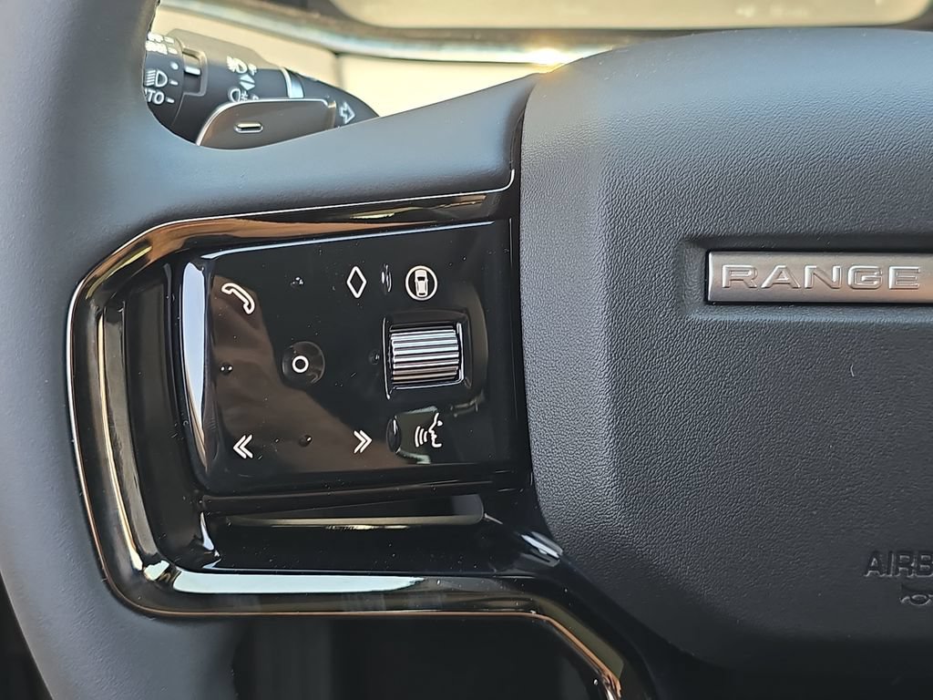 New 2026 Land Rover Range Rover Evoque S AWD/4WD image 17
