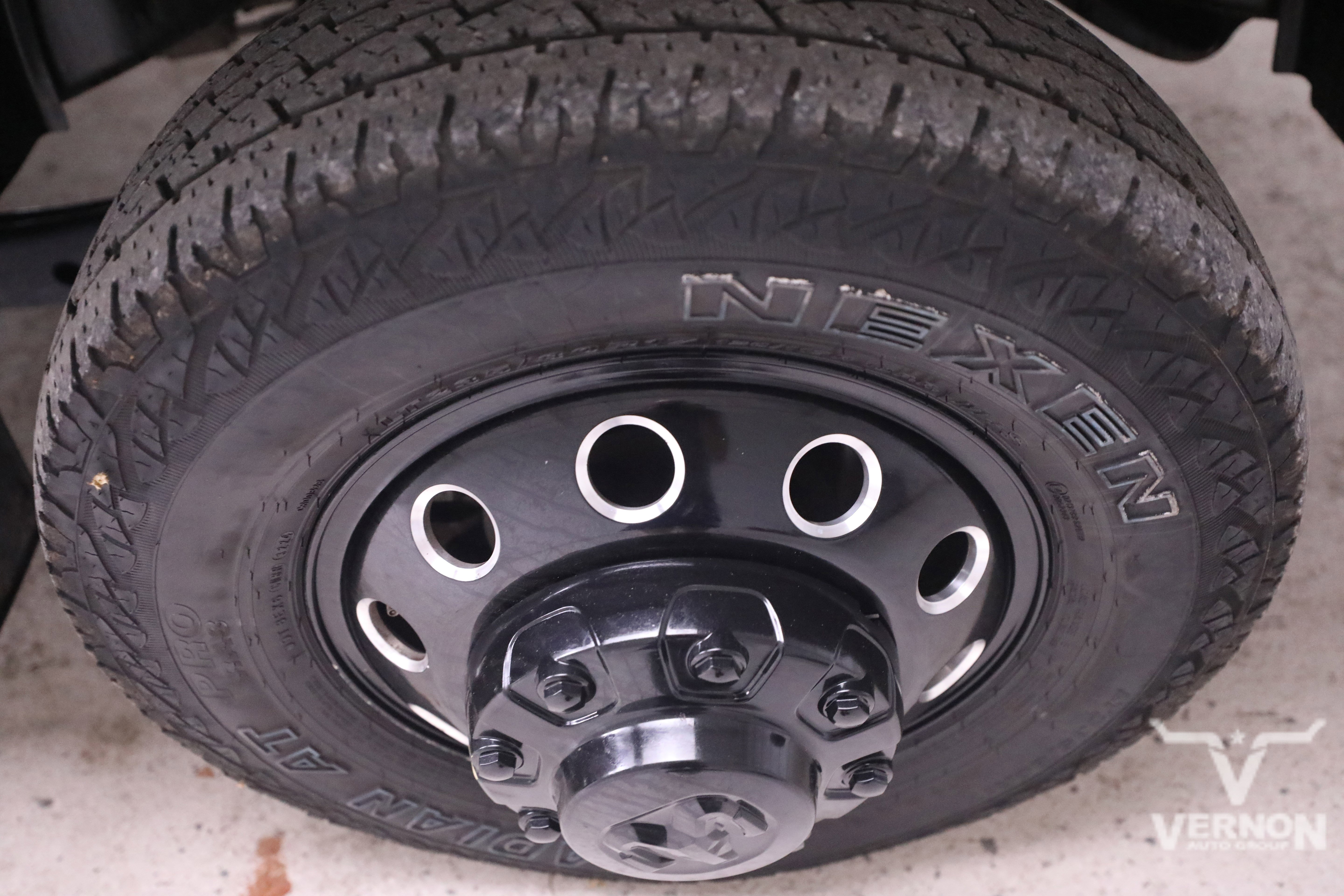 Used 2024 RAM 3500 Limited image 32