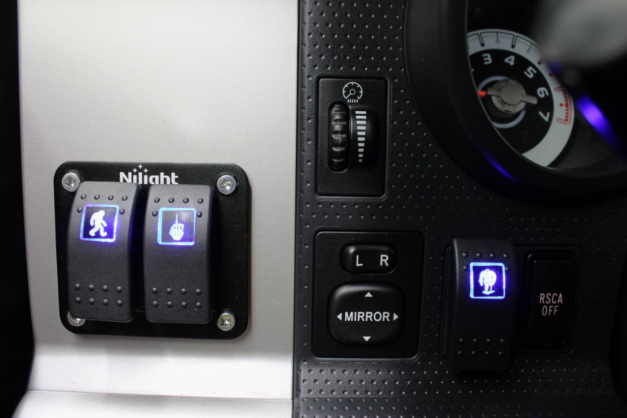 Used 2014 Toyota FJ Cruiser 4WD w/ Upgrade Package image 53