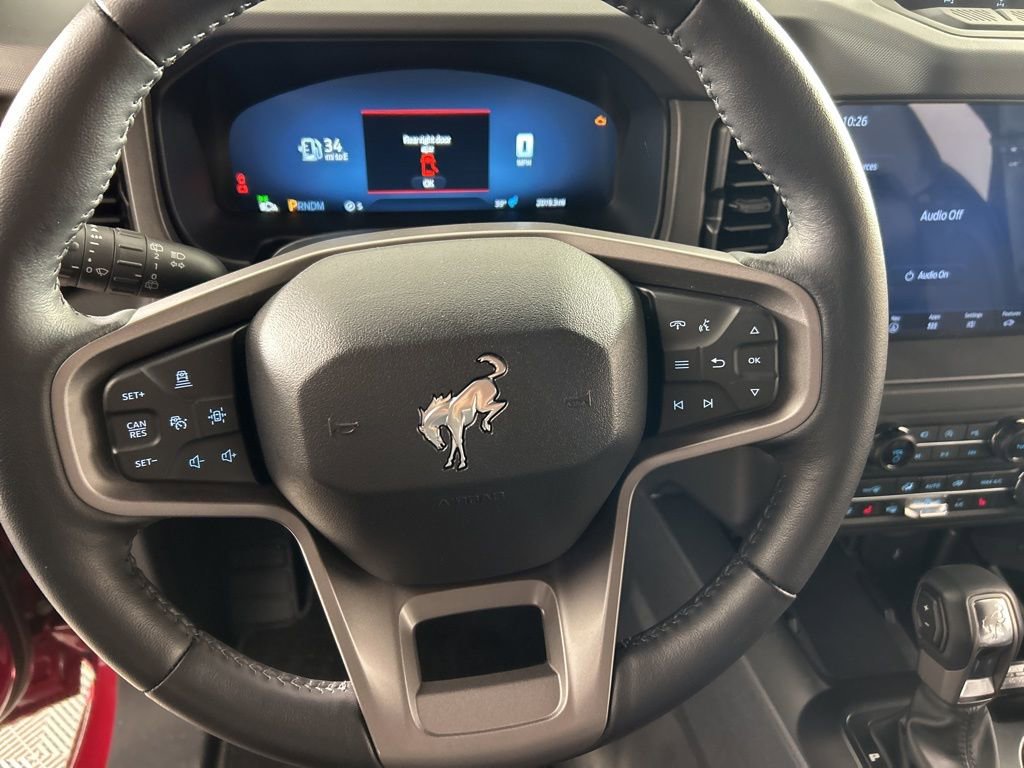 Used 2025 Ford Bronco Badlands image 13