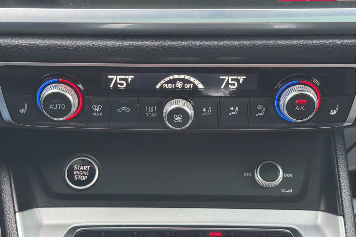 Used 2023 Audi Q3 2.0T Premium image 33