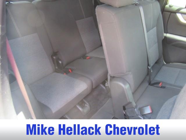 Used 2025 GMC Acadia Elevation FWD image 13