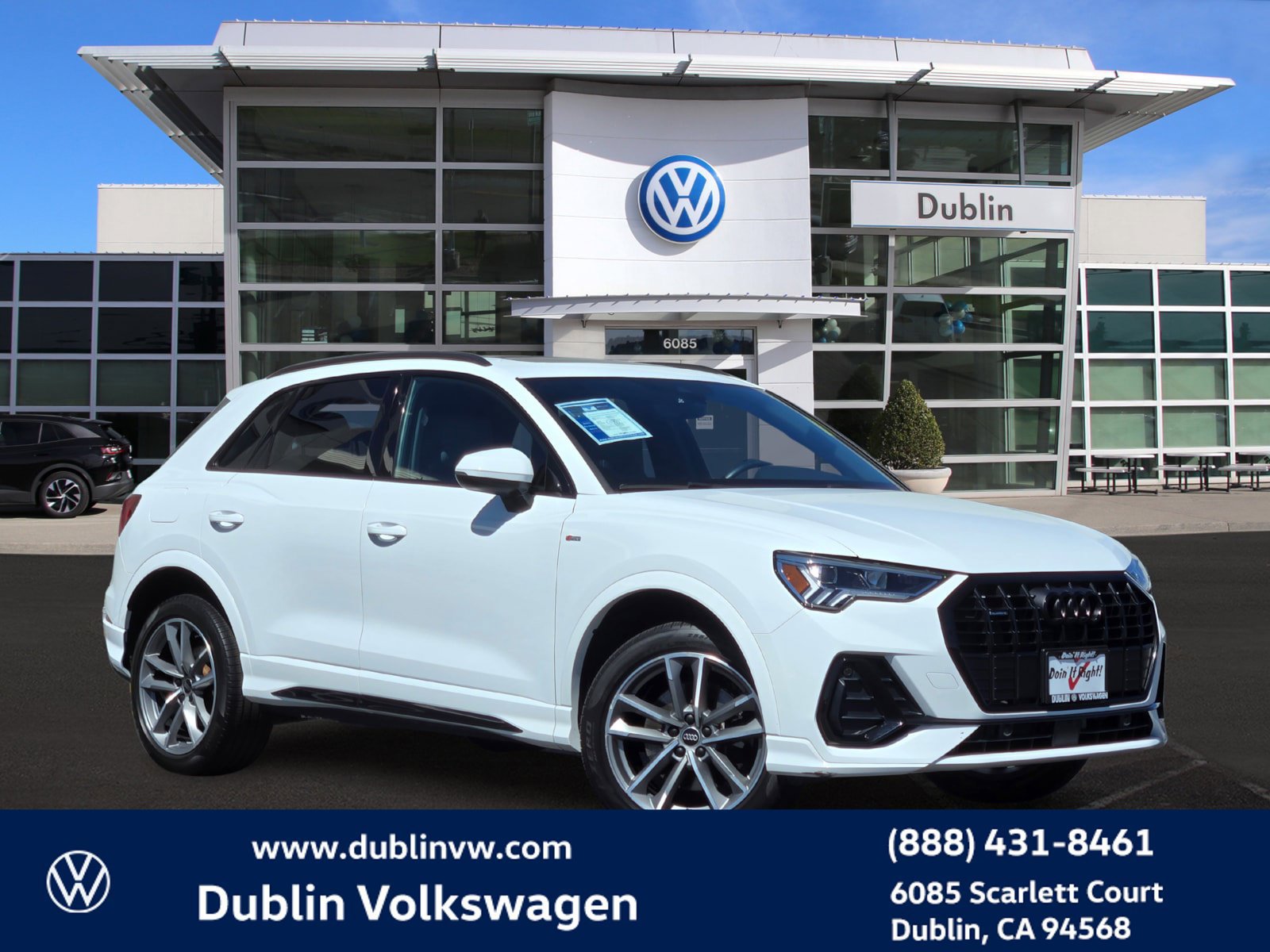 Used 2023 Audi Q3 2.0T Premium w/ Black Optic Sport Package