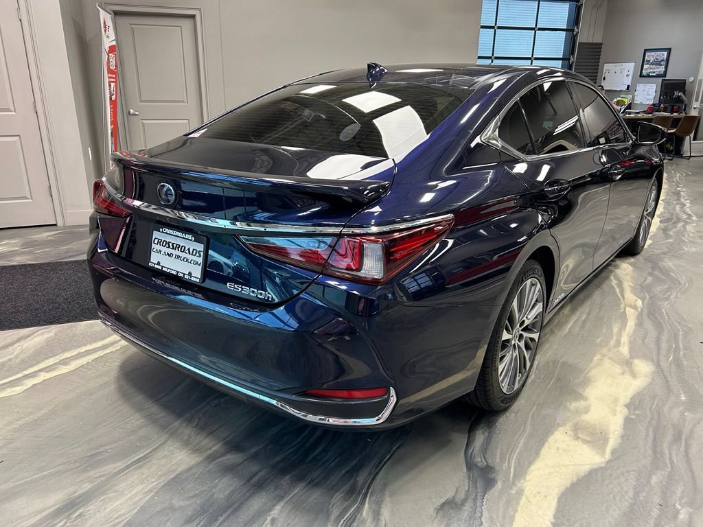 Used 2019 Lexus ES 300h w/ Premium Package FWD image 30