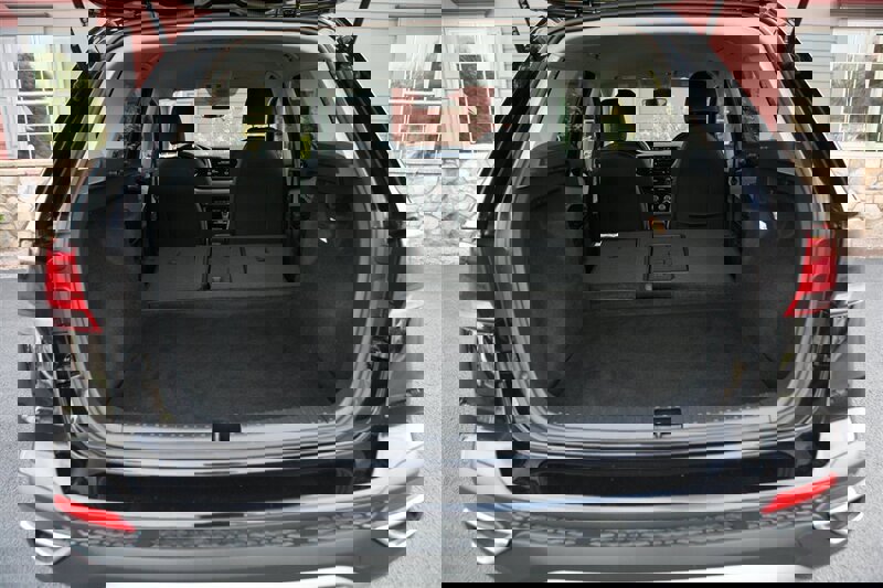 Used 2023 Volkswagen Taos SE AWD/4WD image 15