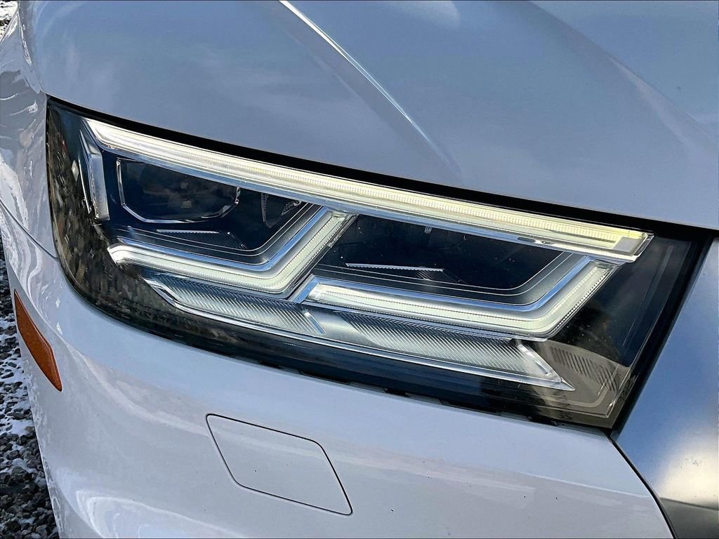 Used 2018 Audi Q5 2.0T Premium Plus w/ Premium Plus Package image 26