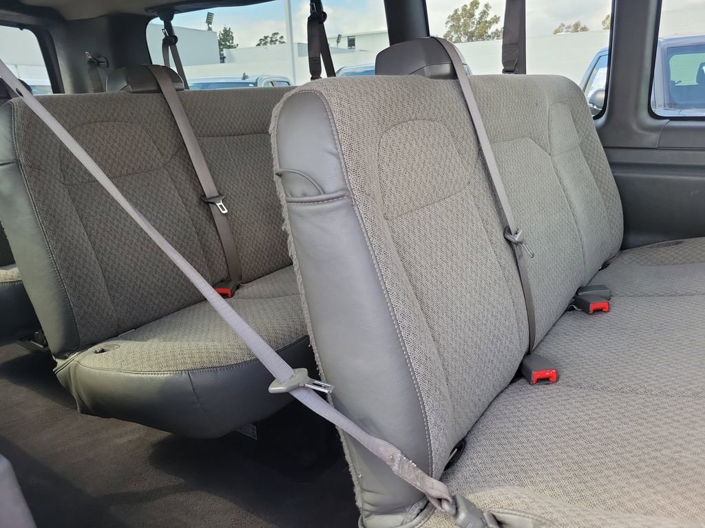 Used 2020 Chevrolet Express 3500 LS RWD image 10