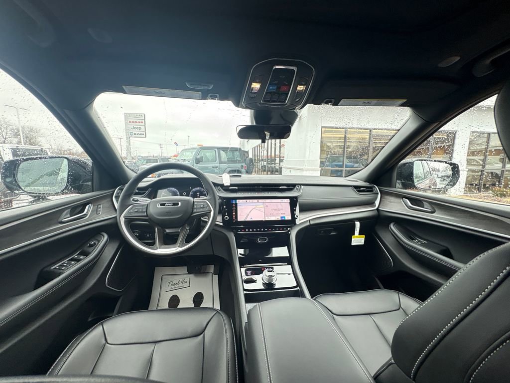 New 2026 Jeep Grand Cherokee L Limited w/ Limited Altitude Package image 12