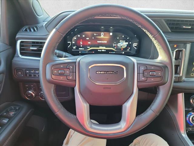 Used 2023 GMC Yukon Denali image 18