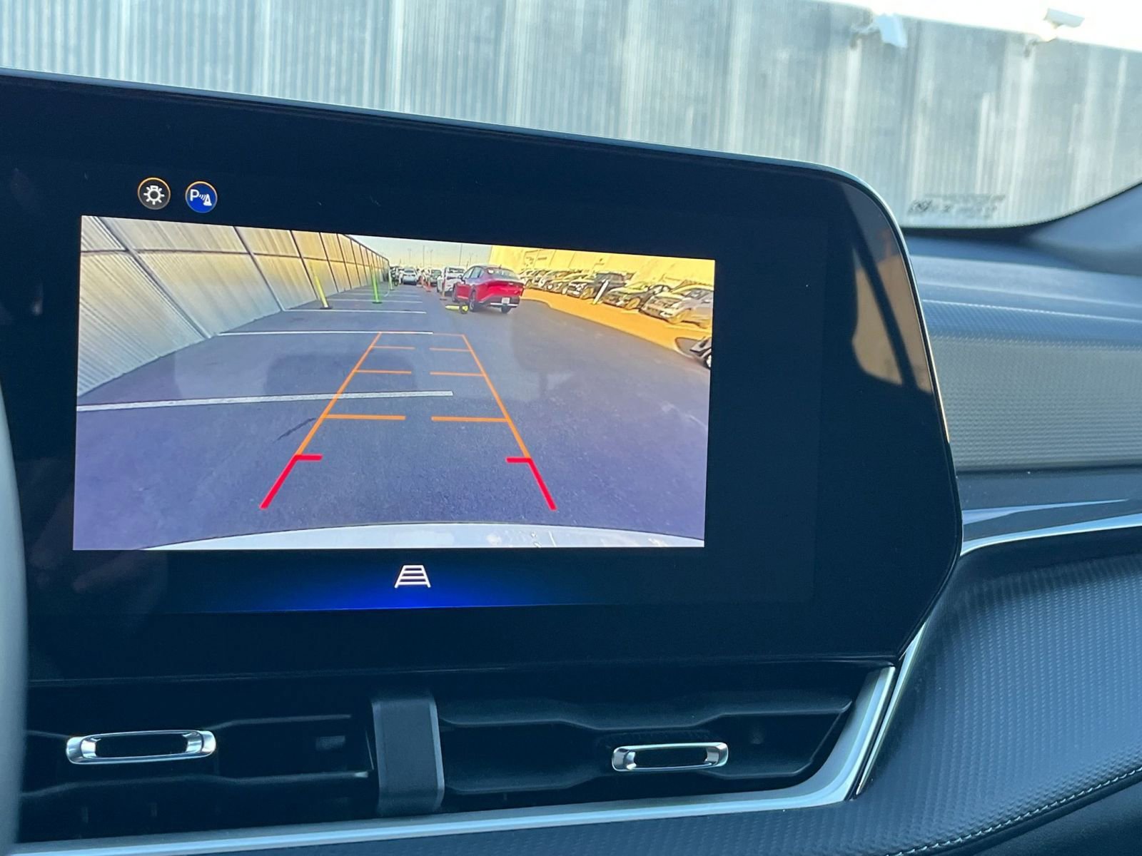 Used 2025 Chevrolet Equinox LT image 17