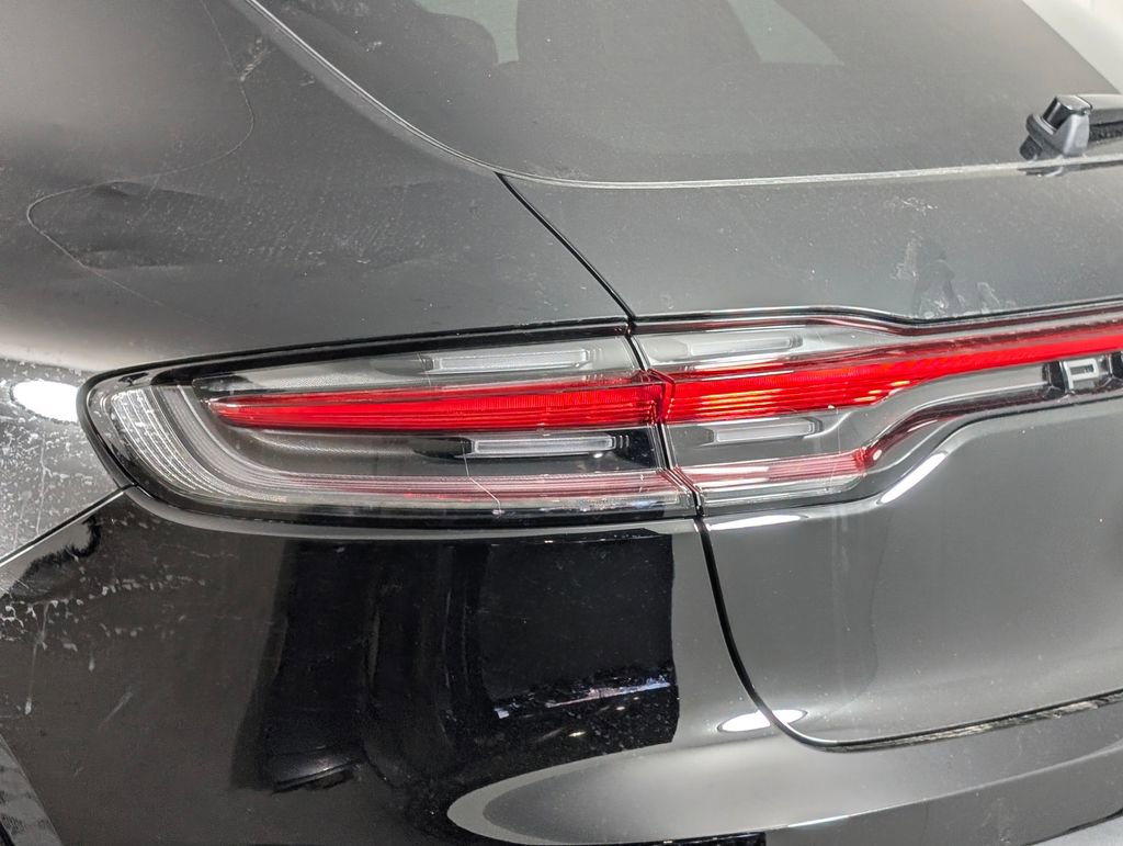 New 2026 Porsche Macan image 17