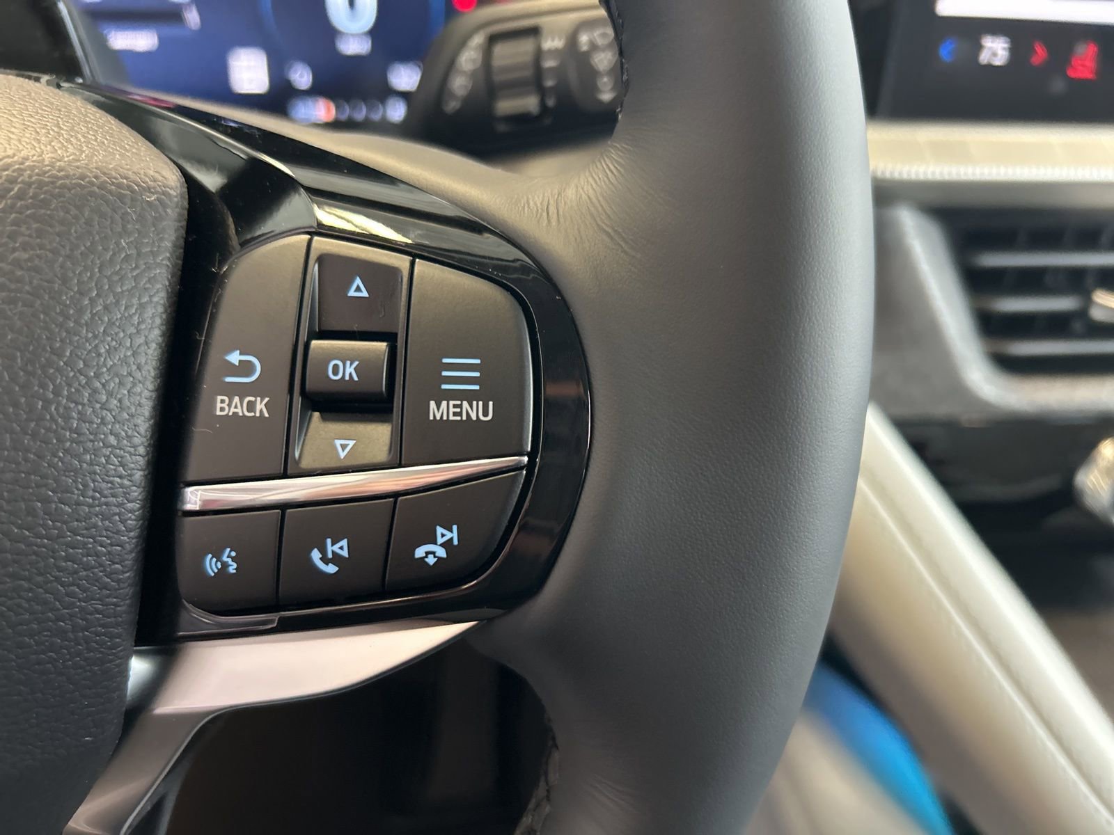 New 2026 Ford Explorer Platinum image 25