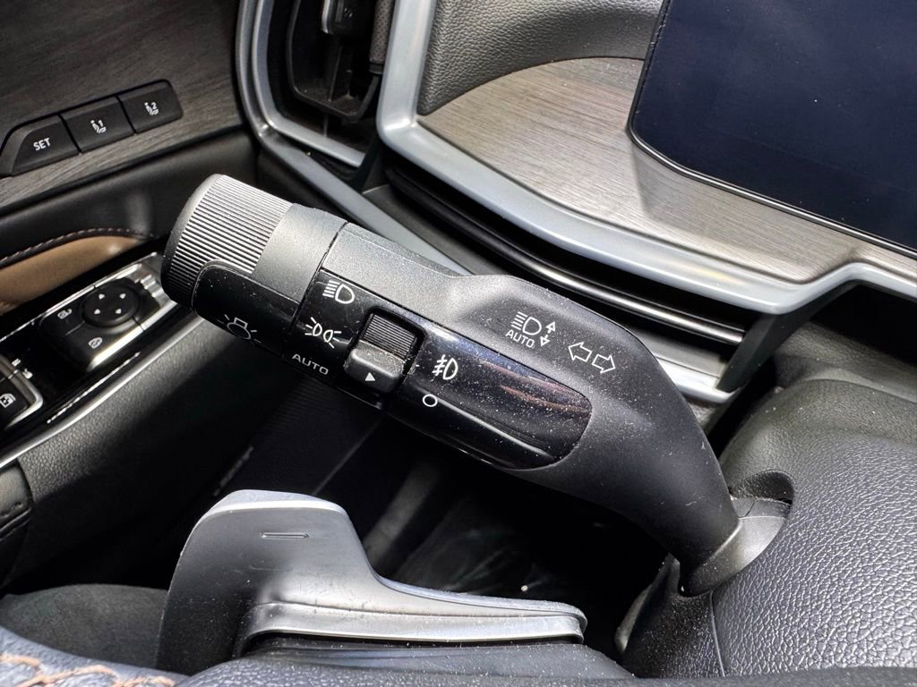 Used 2024 Kia Sorento SX Prestige w/ Olive Brown Leather Package AWD/4WD image 27