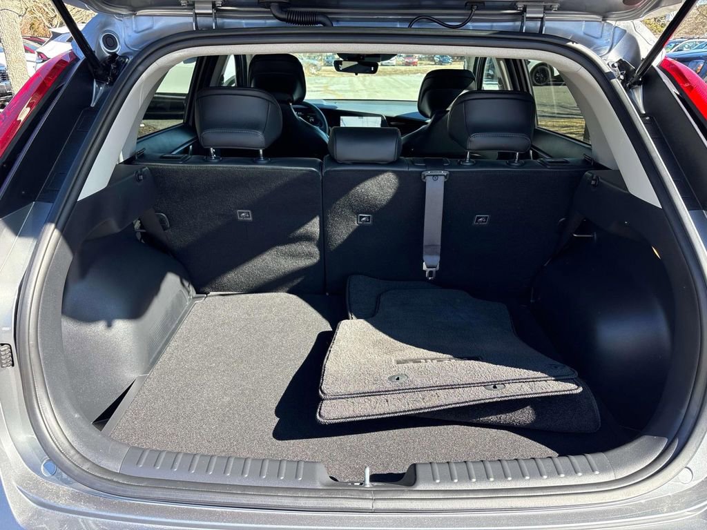 Used 2024 Kia Niro EX image 11