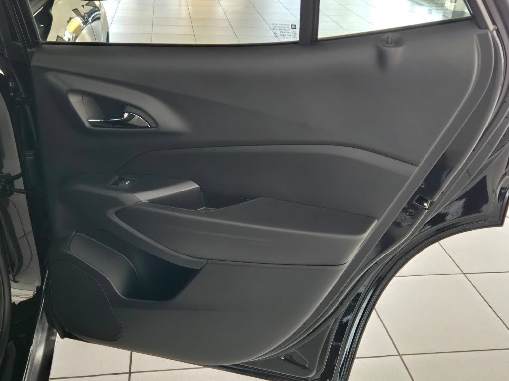 New 2026 Chevrolet Trax RS w/ Driver Confidence Package FWD image 8
