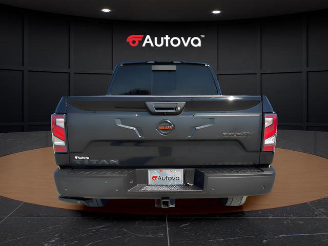 Used 2021 Nissan Titan PRO-4X w/ Pro-4x Convenience Package image 2