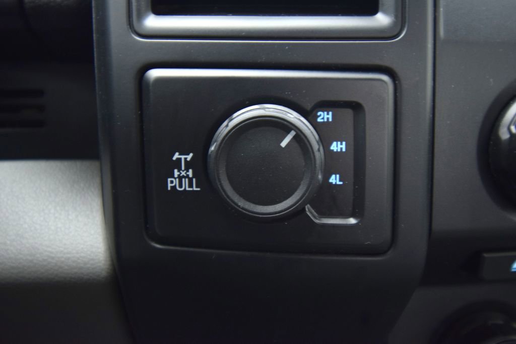 Used 2017 Ford F150 XL w/ Equipment Group 101A Mid AWD/4WD image 30
