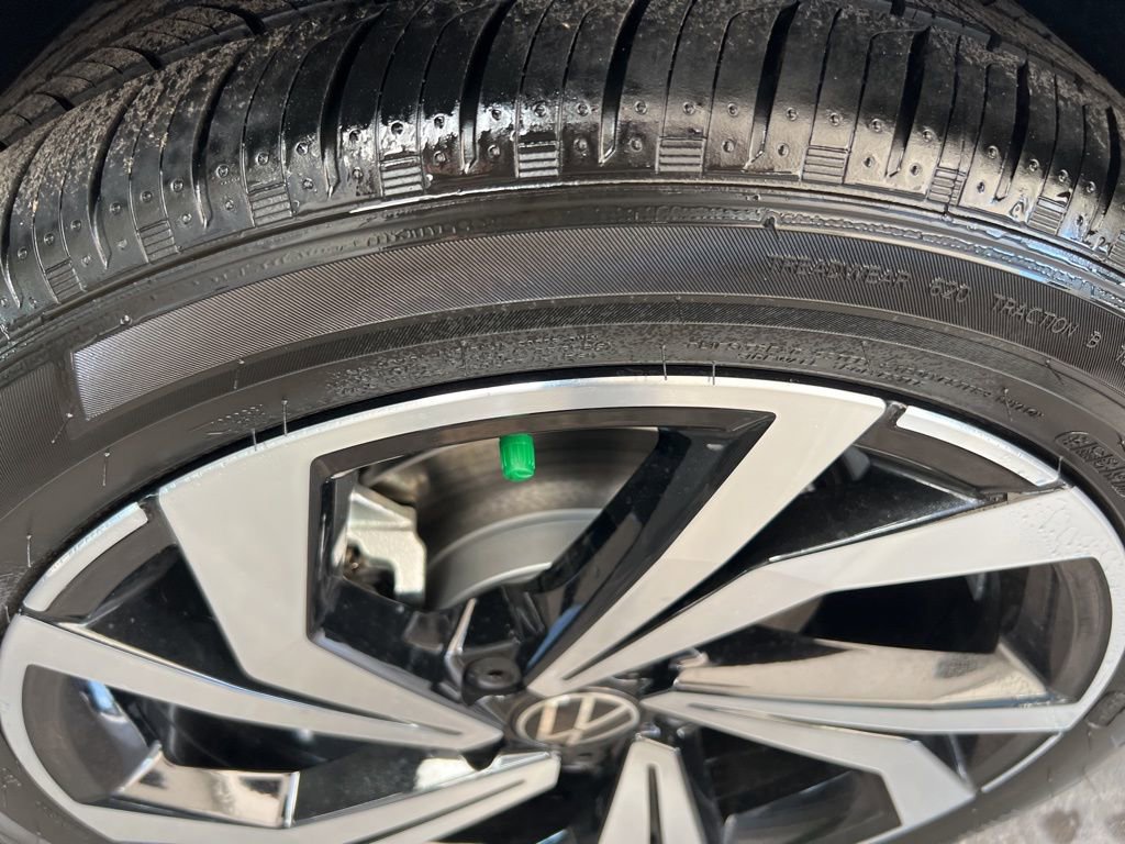 New 2025 Volkswagen Jetta SEL image 28