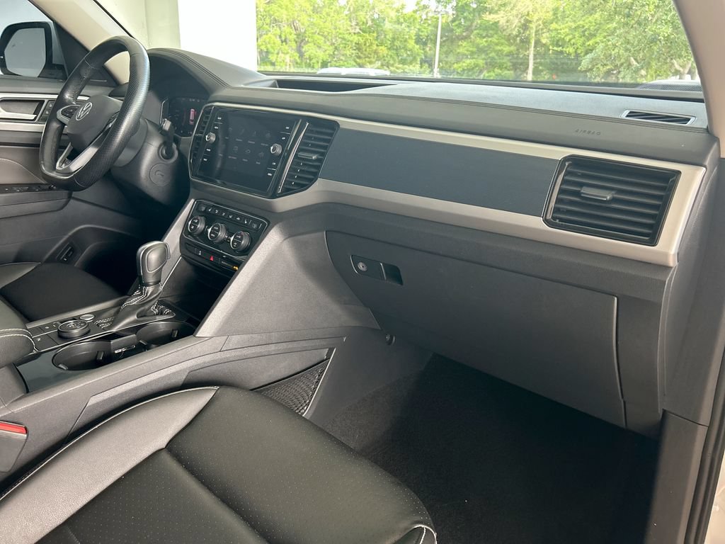 Certified 2021 Volkswagen Atlas SEL R-Line AWD/4WD image 37
