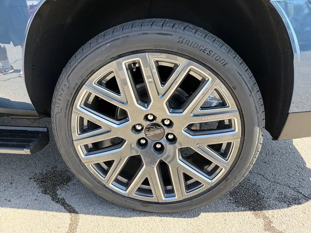 New 2026 GMC Yukon XL Denali Ultimate AWD/4WD image 26