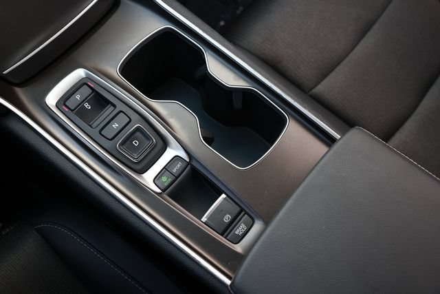 Used 2021 Honda Accord Sport image 41