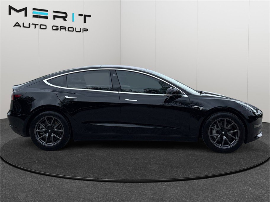Used 2018 Tesla Model 3 Mid Range image 10