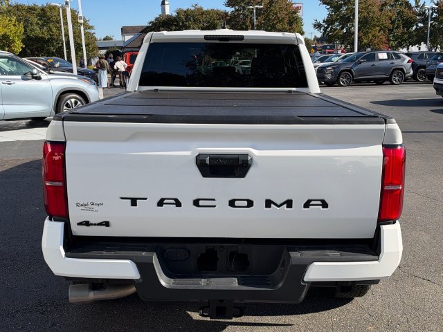 Used 2024 Toyota Tacoma TRD Off-Road AWD/4WD image 4