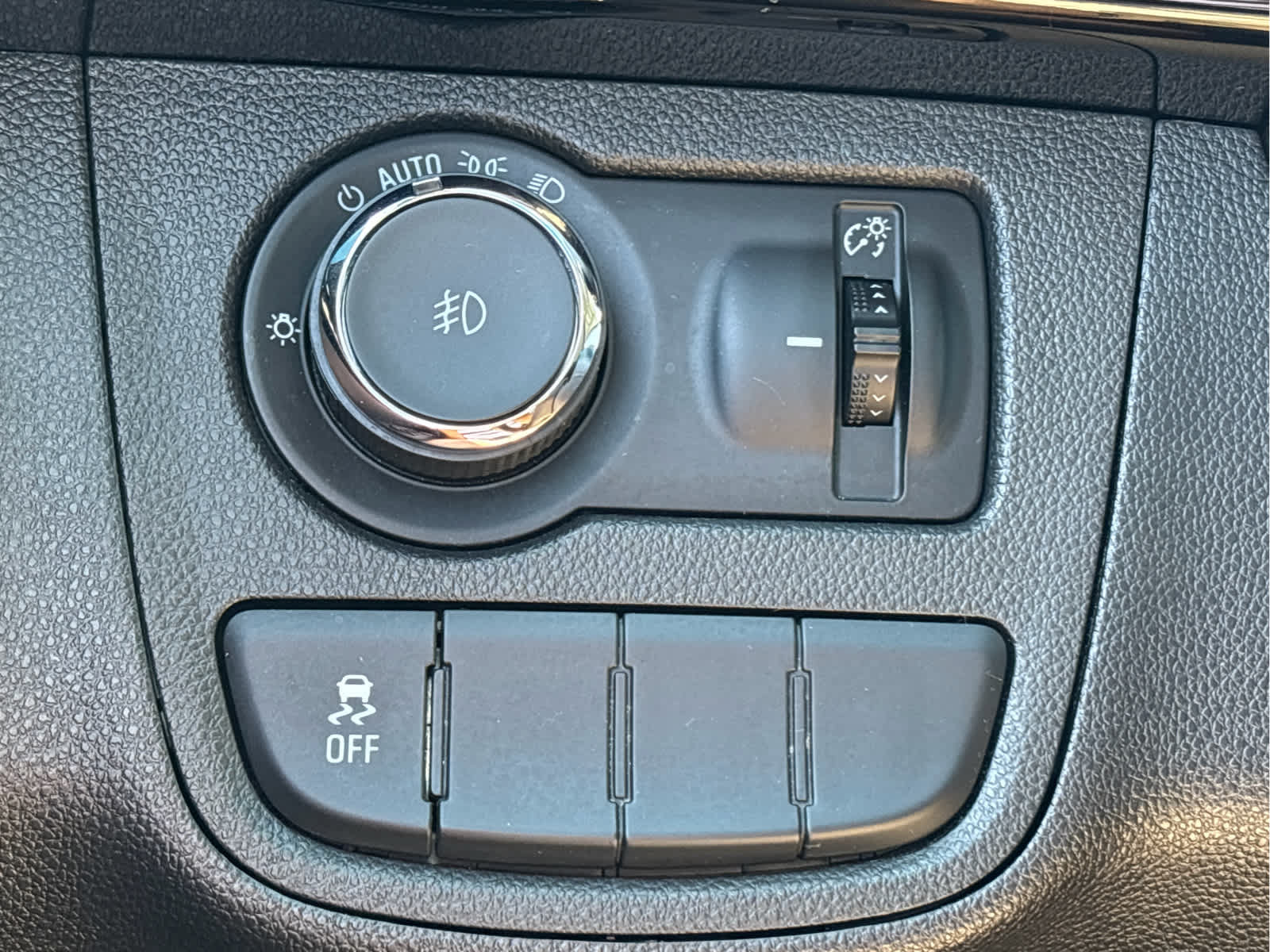 Certified 2022 Chevrolet Spark ACTIV FWD image 18