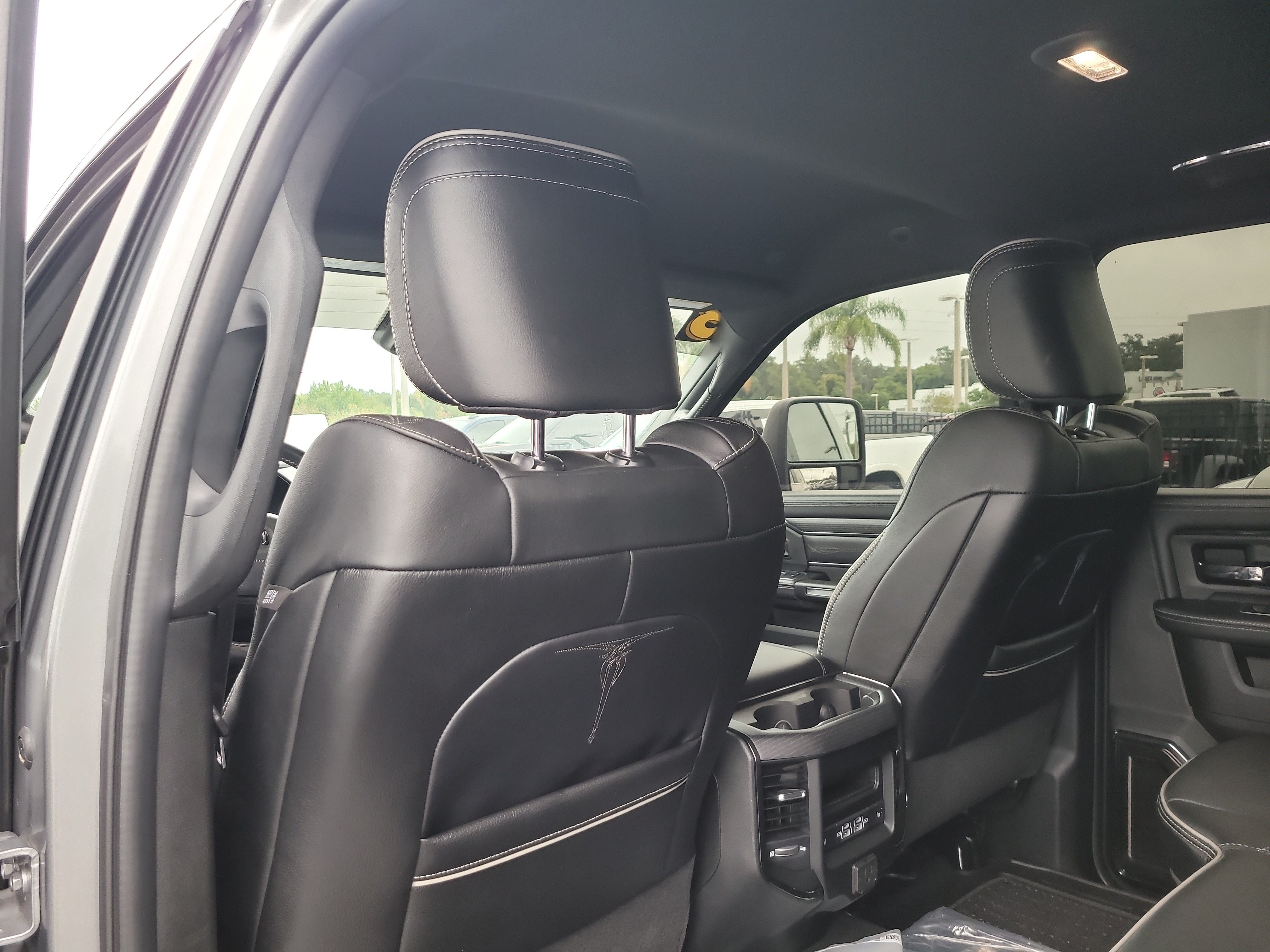 Used 2023 RAM 3500 Limited AWD/4WD image 13
