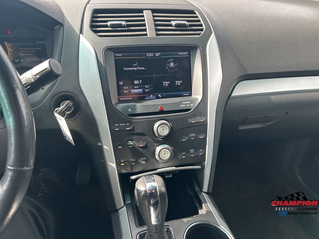 Used 2013 Ford Explorer XLT image 16