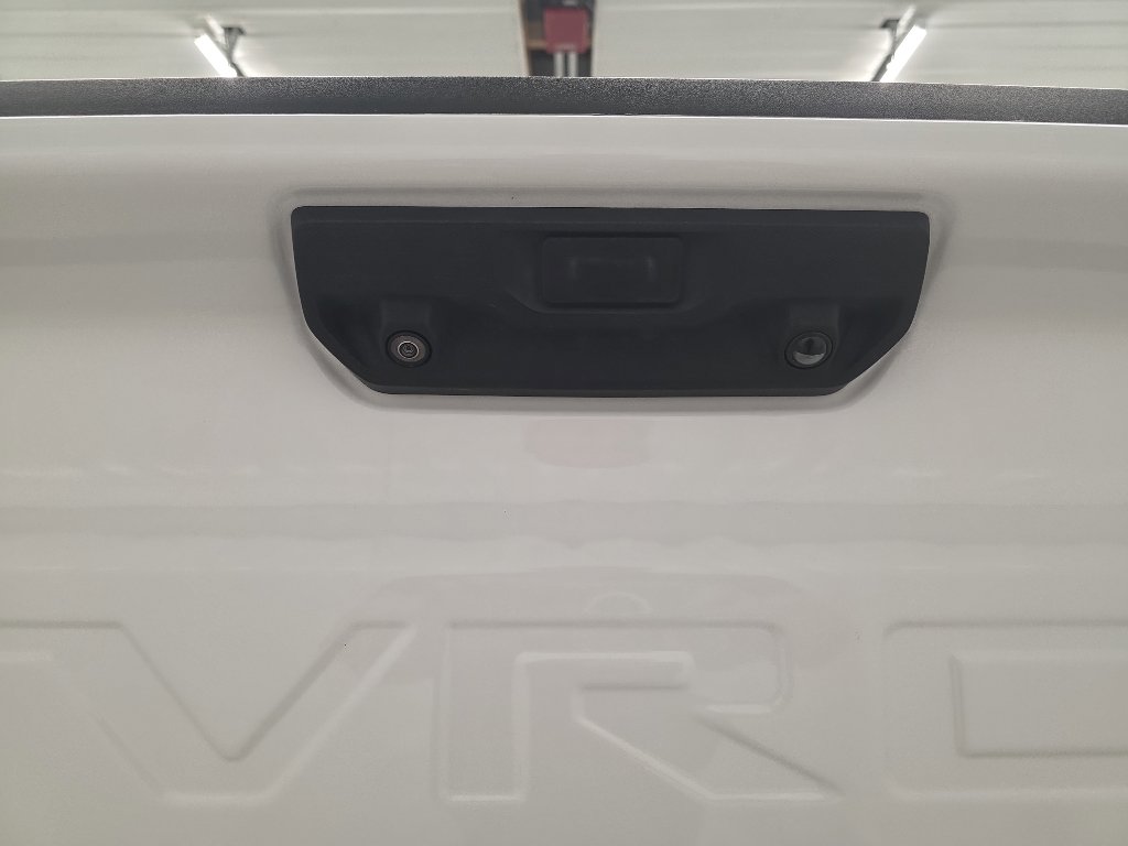 Used 2023 Chevrolet Silverado 1500 LTZ image 17