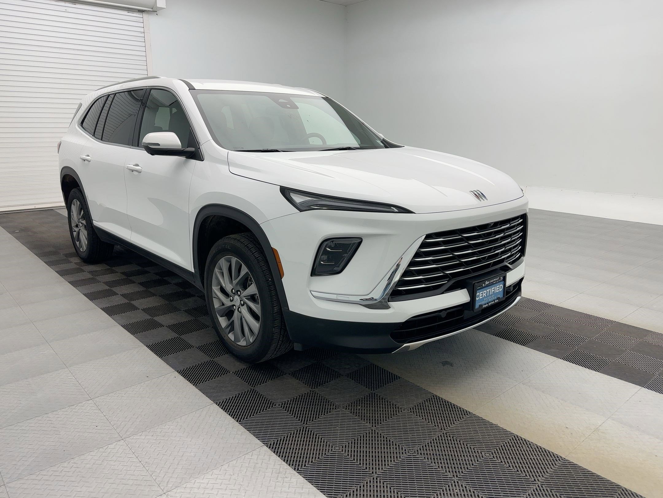 Certified 2025 Buick Enclave Preferred image 7