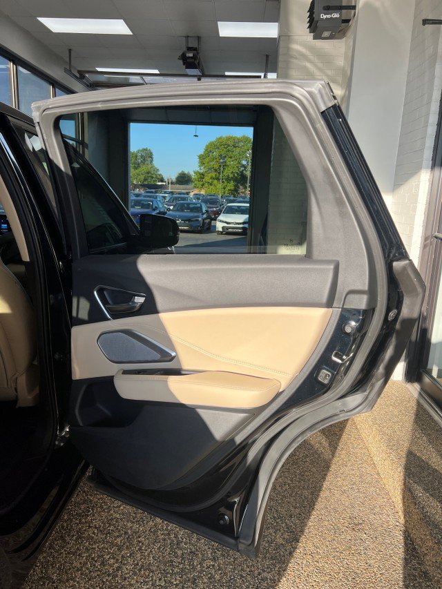 Used 2023 Acura RDX AWD w/ Advance Package image 16