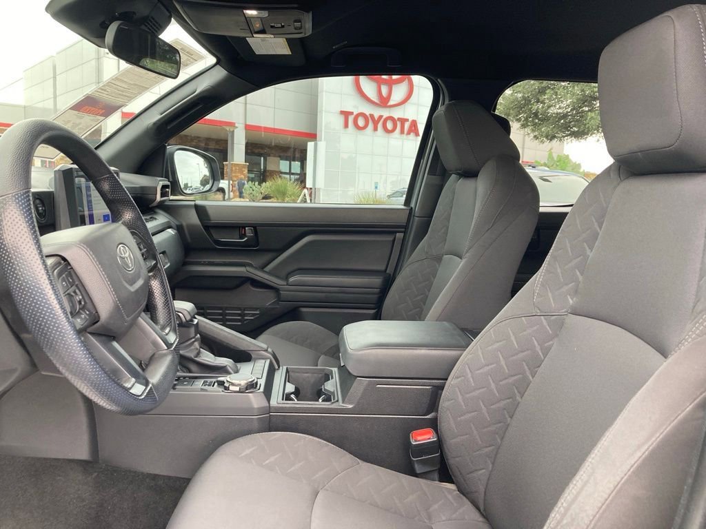 Certified 2025 Toyota Tacoma SR AWD/4WD image 10