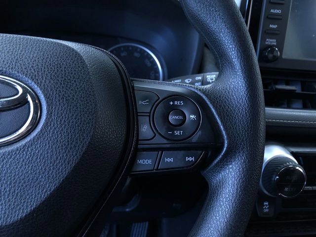 Used 2019 Toyota RAV4 LE w/ Carpet Mat Package AWD/4WD image 27