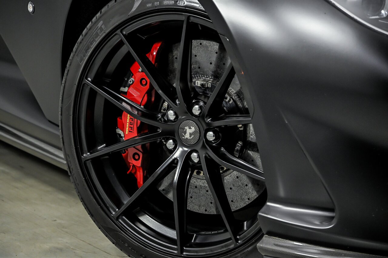 Used 2023 Ferrari 812 GTS RWD image 3