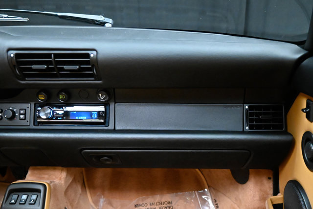 Used 1993 Porsche 911 Carrera image 86